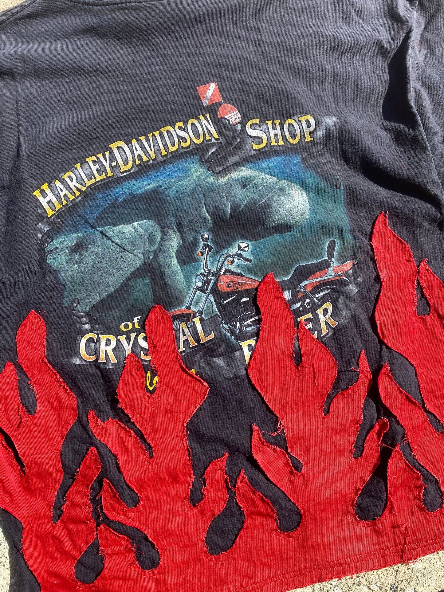 Harley Davidson red flame tee