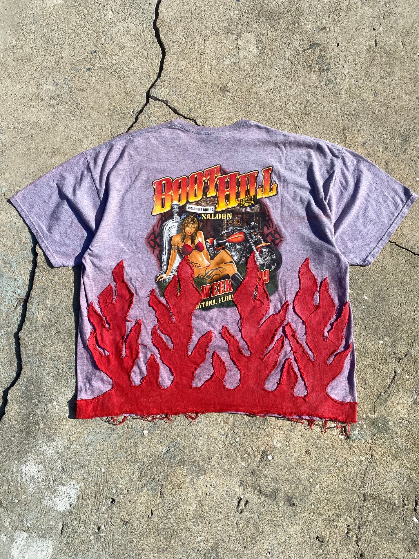 Y2k boothill saloon red flame tee