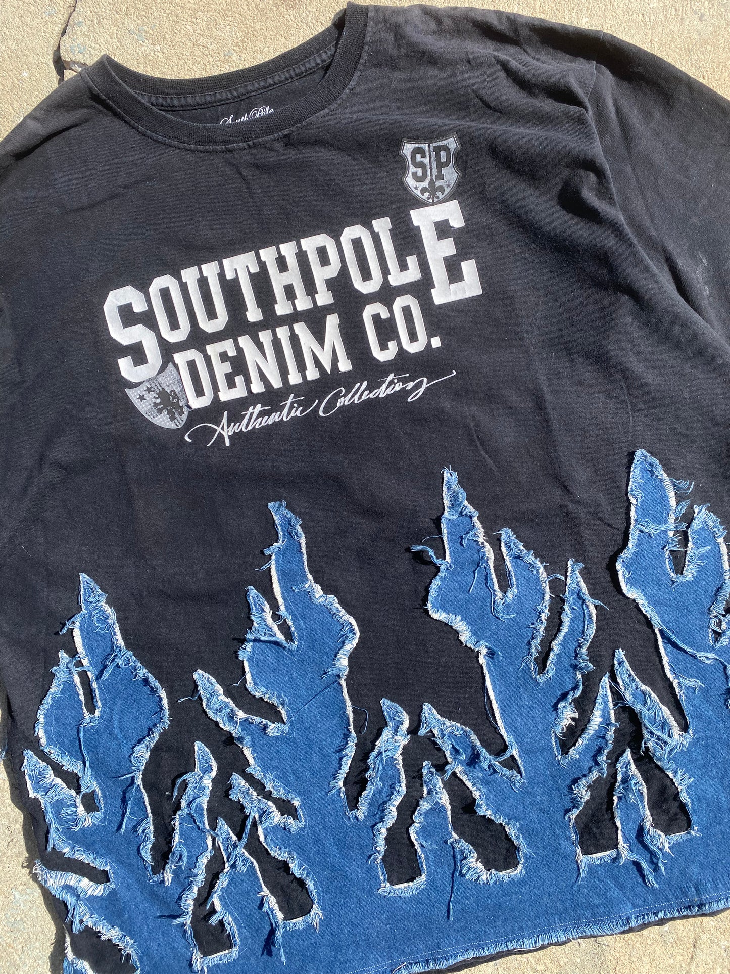 Y2k southpole denim flame tee