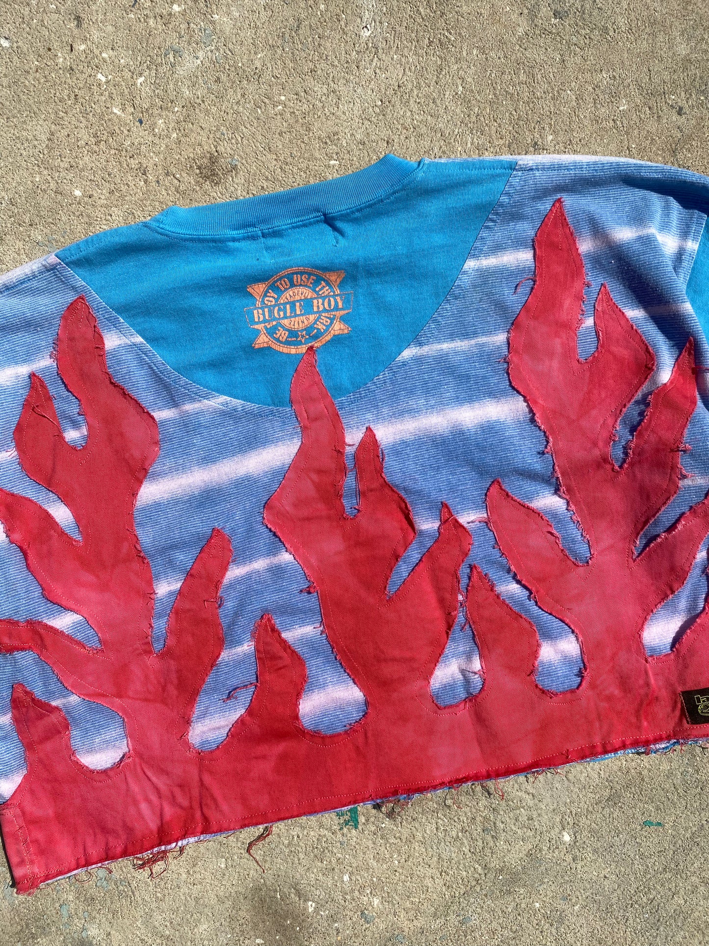 Bugle boy cropped pink flame tee