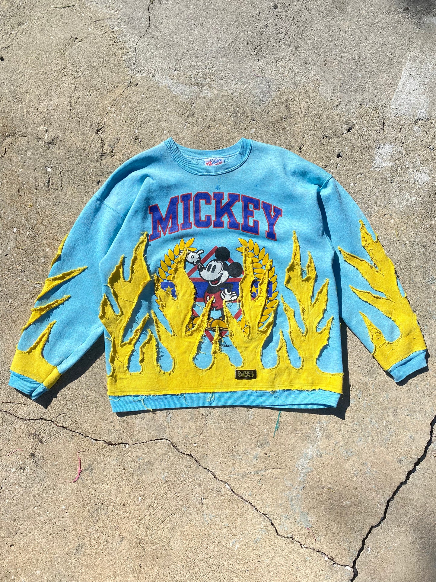 MICKEY flame sweater 2