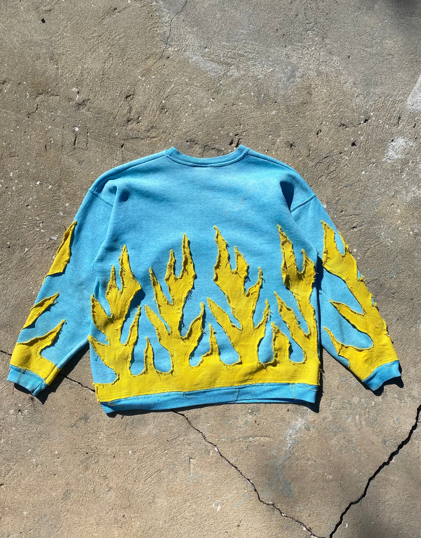 MICKEY flame sweater 2