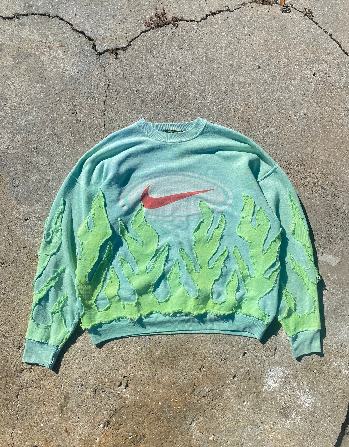 NIKE flame sweater 2