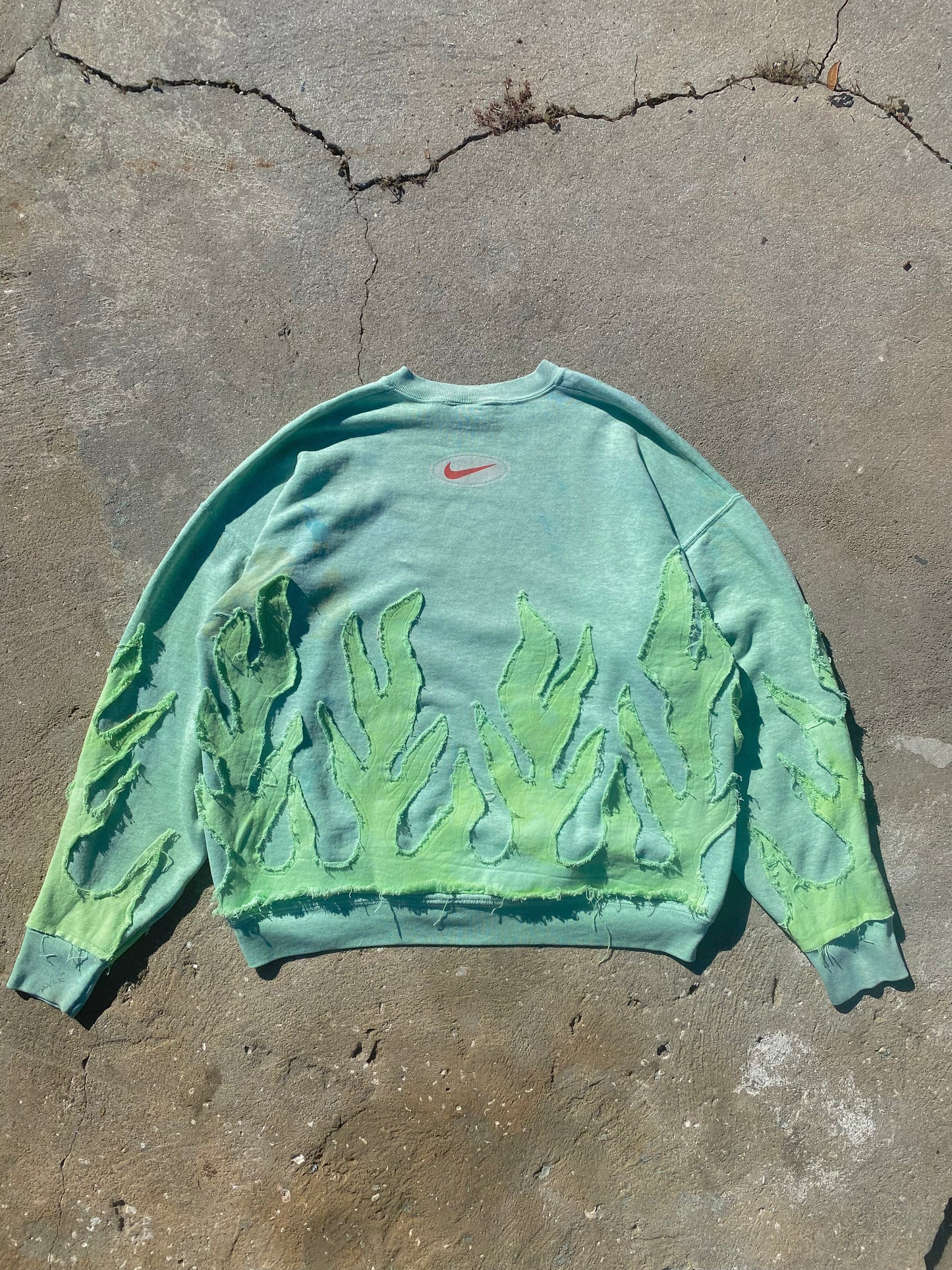 NIKE flame sweater 2