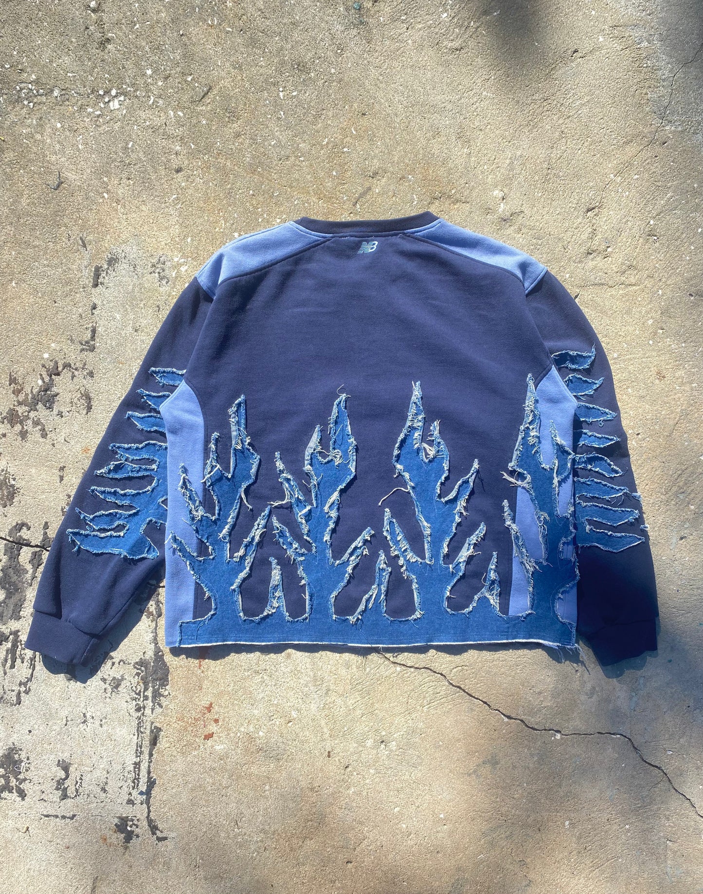 NEW BALANCE flame sweater