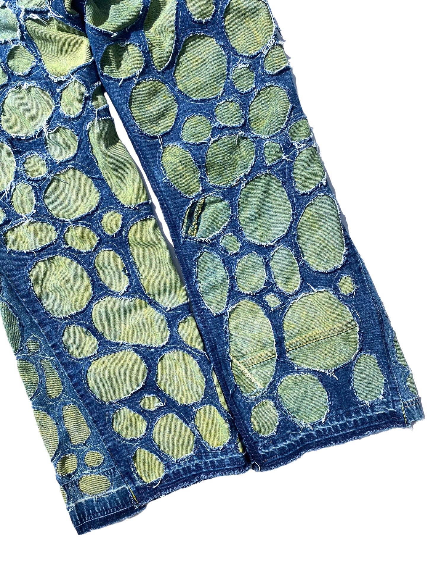 circle outline levi jeans