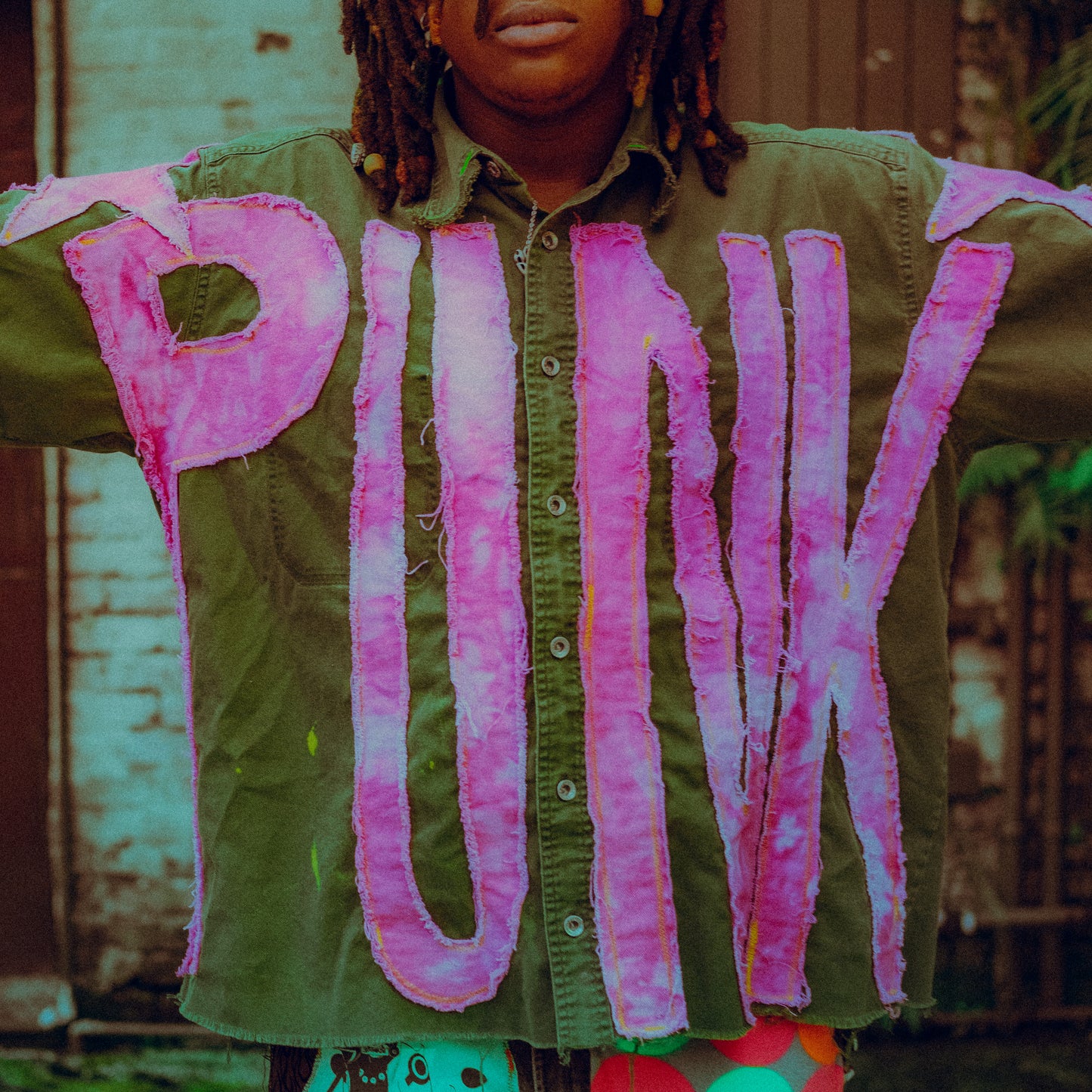 punk star button shirt