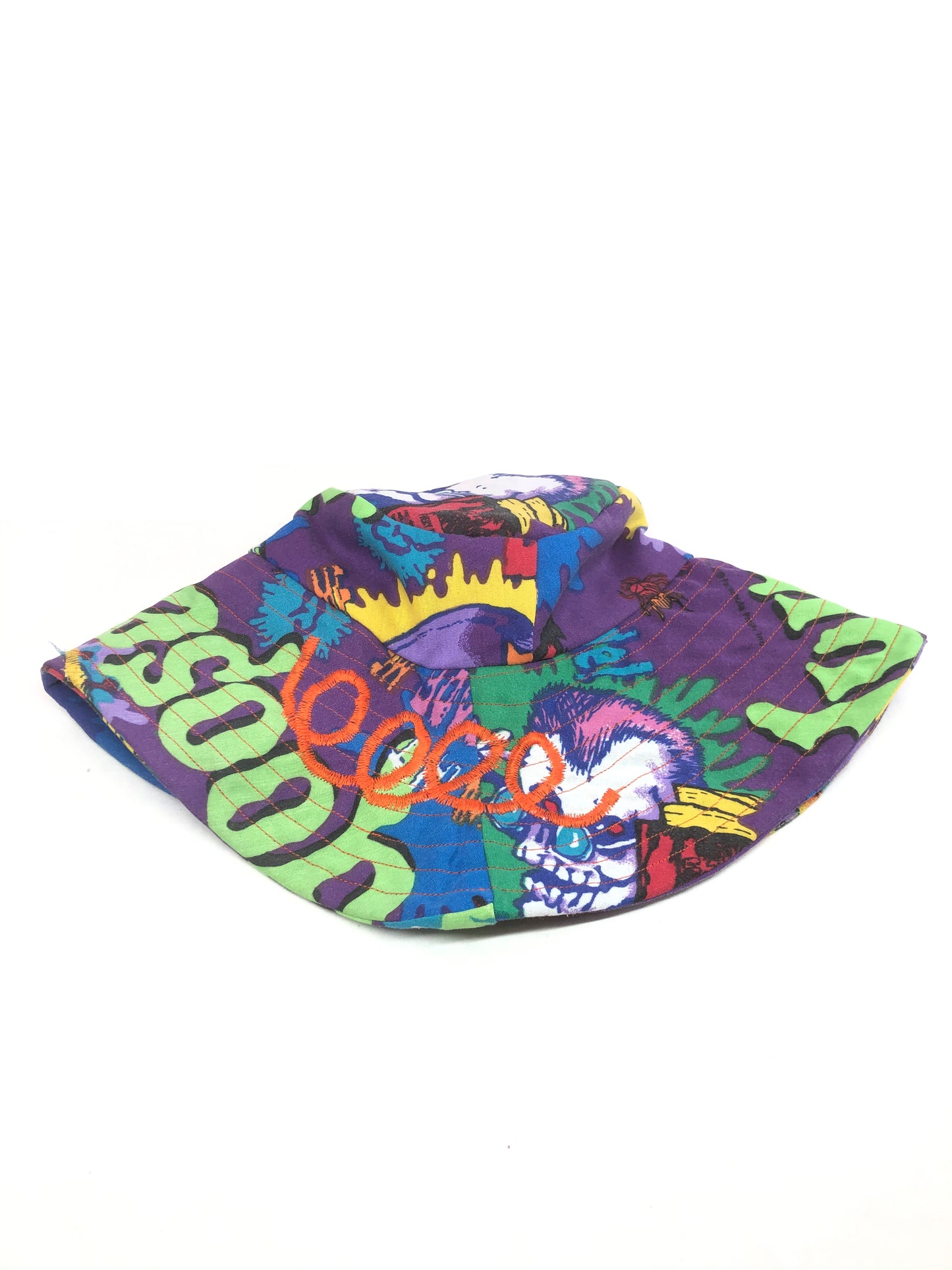 GOOSEBUMPS BUCKET HAT