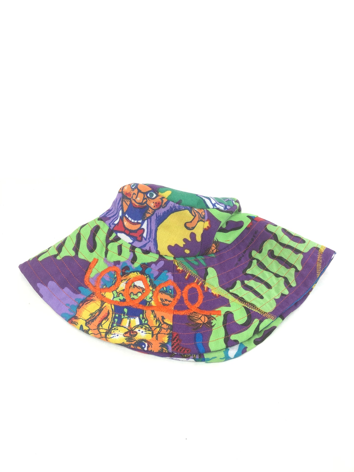 GOOSEBUMPS BUCKET HAT