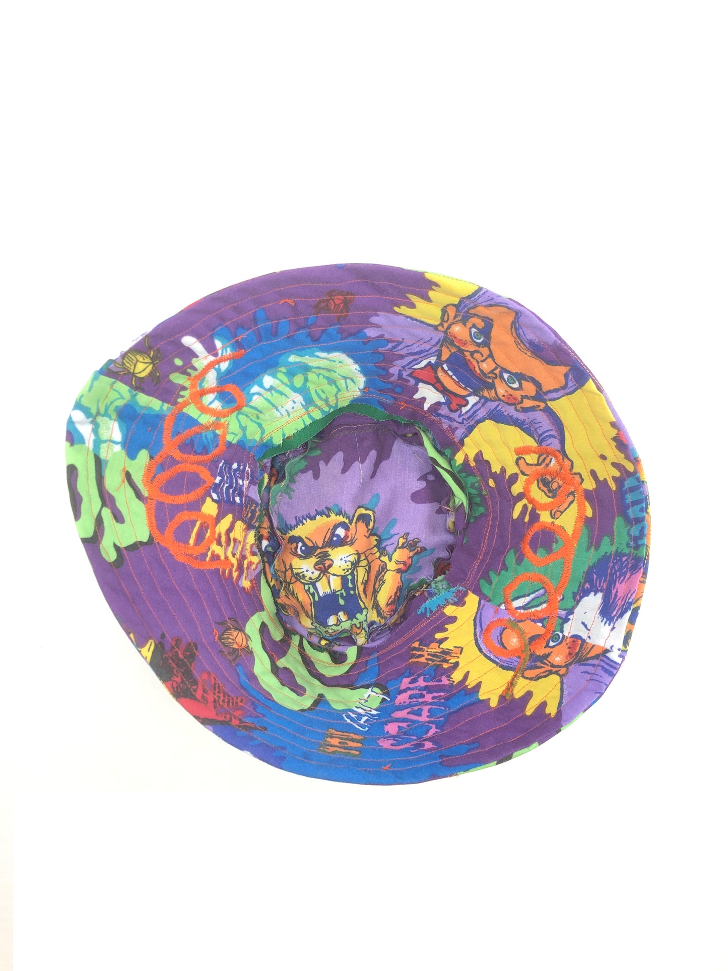 GOOSEBUMPS BUCKET HAT