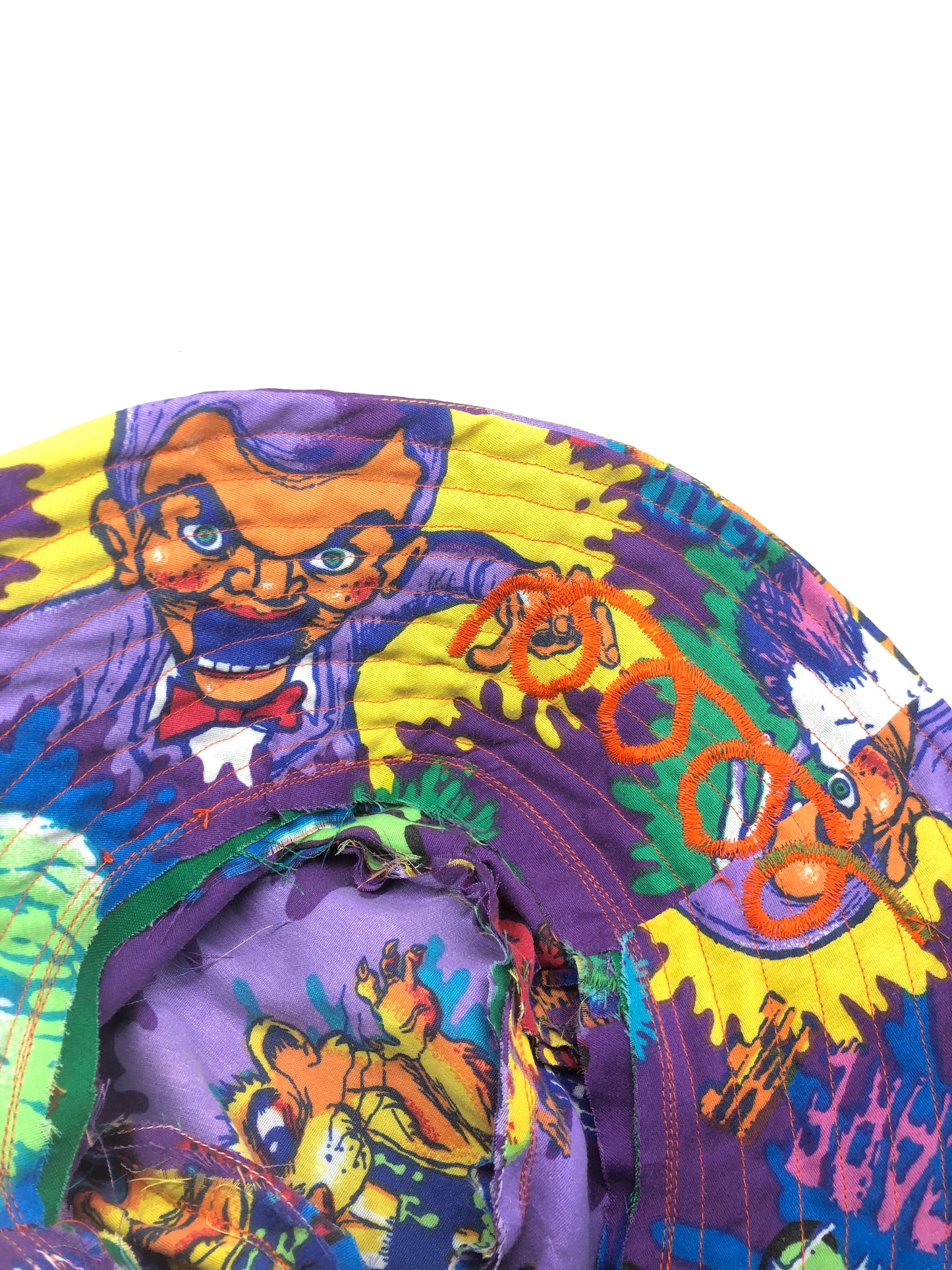 GOOSEBUMPS BUCKET HAT