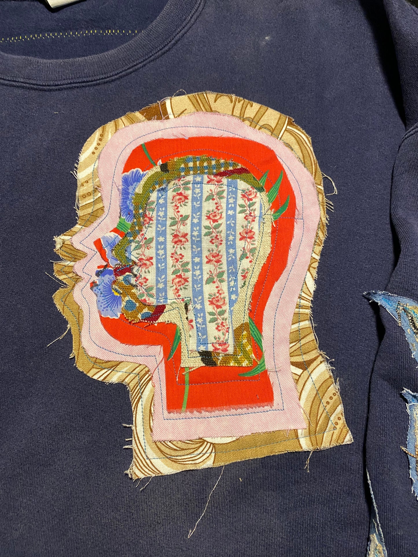 navy blue head sweater 02