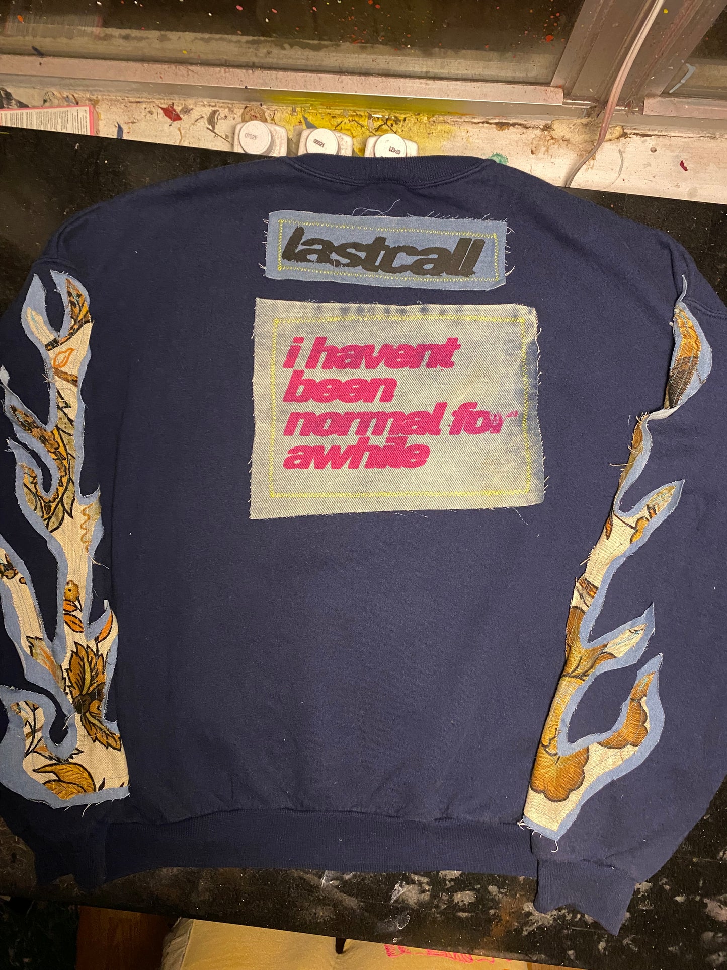 navy blue head sweater 01