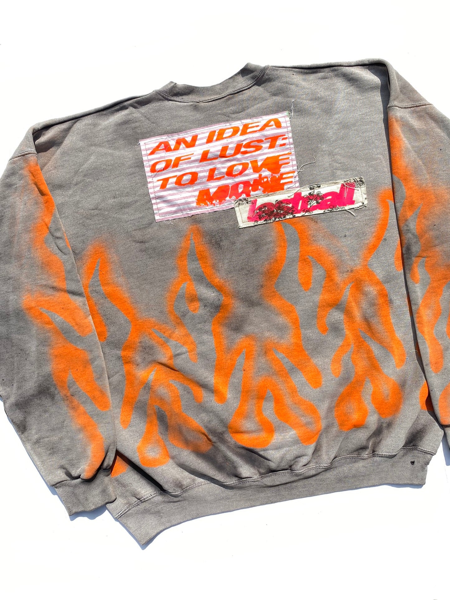 SYSTE-M47 AIRBRUSH FLAME SWEATER