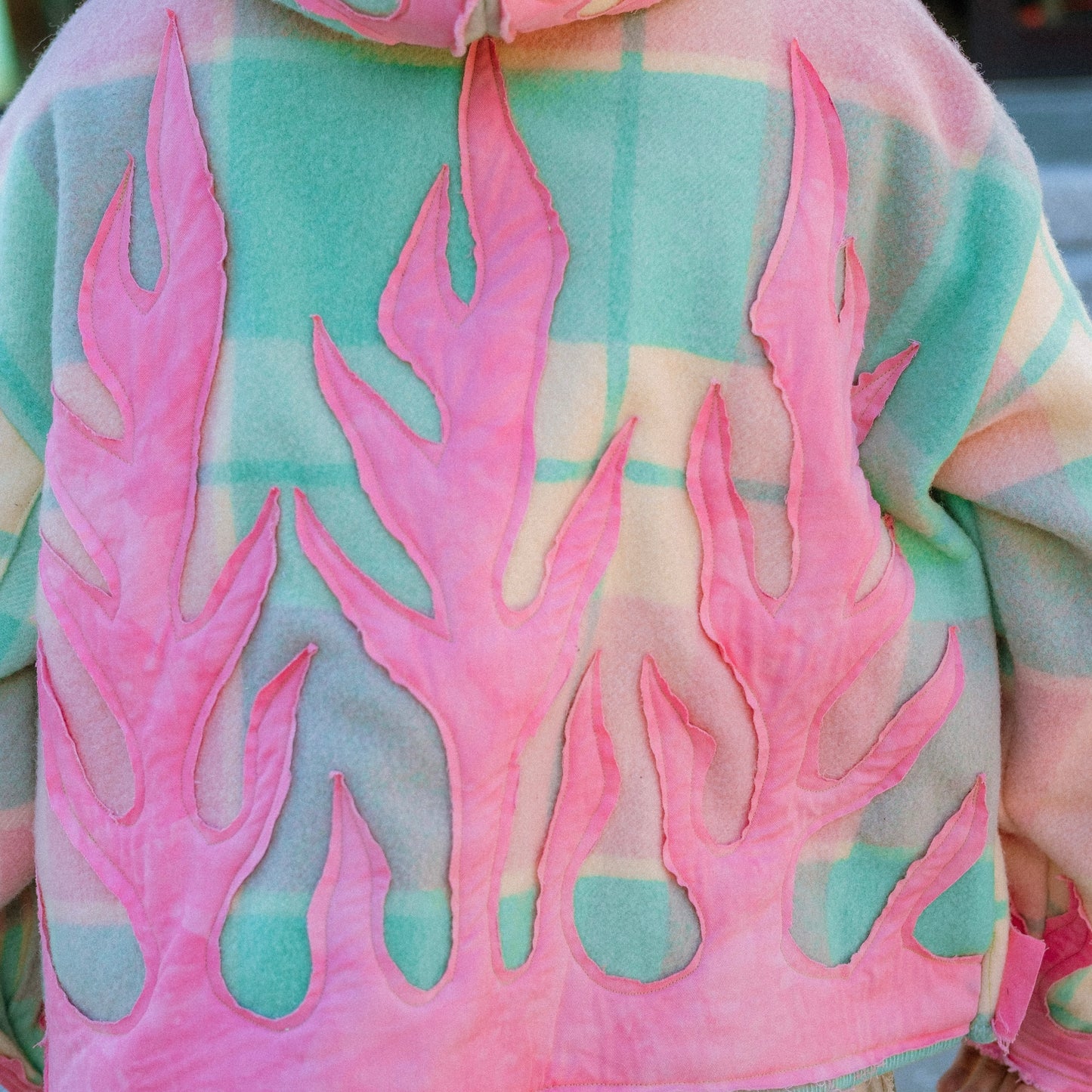 vtg sheeps wool flame hoodie