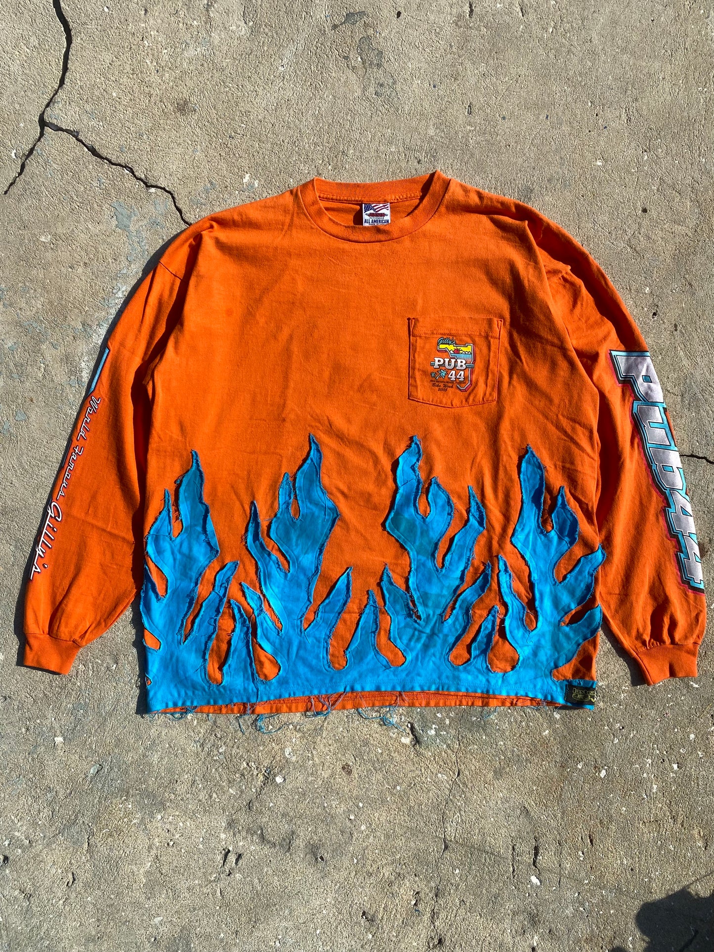 Pub 44 blue flame longsleeve