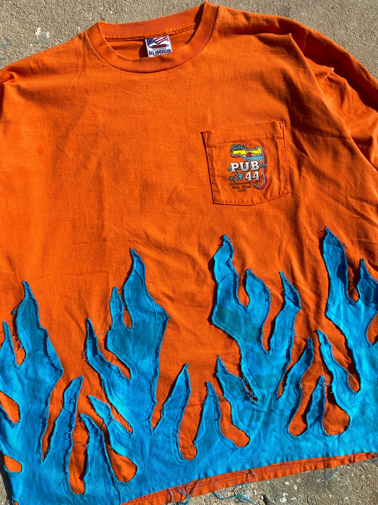 Pub 44 blue flame longsleeve