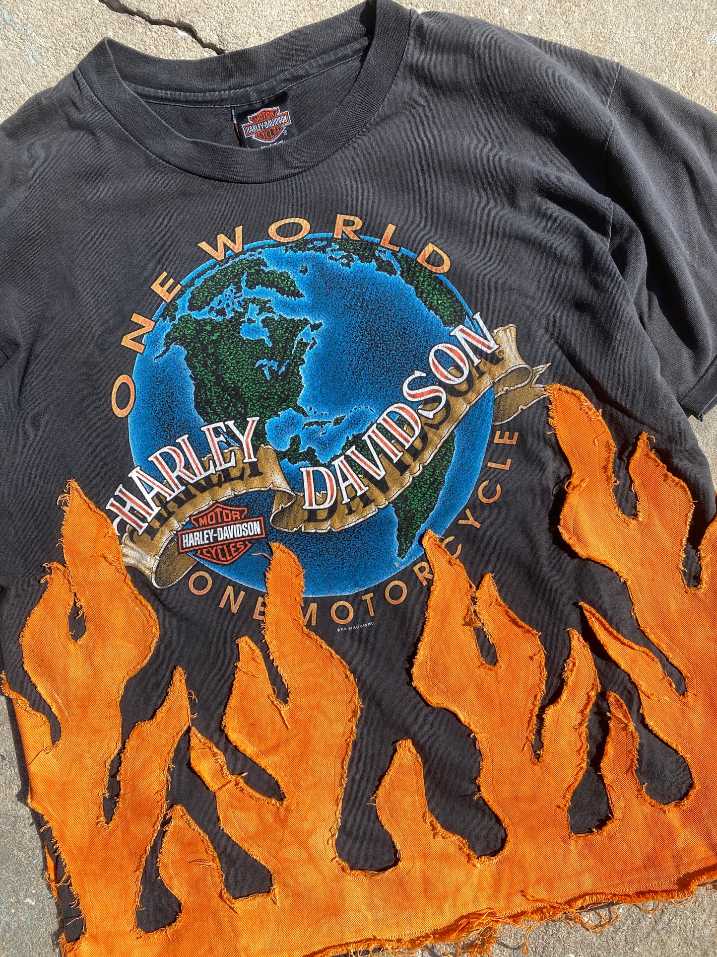 Vintage one world harley Davidson orange flame tee