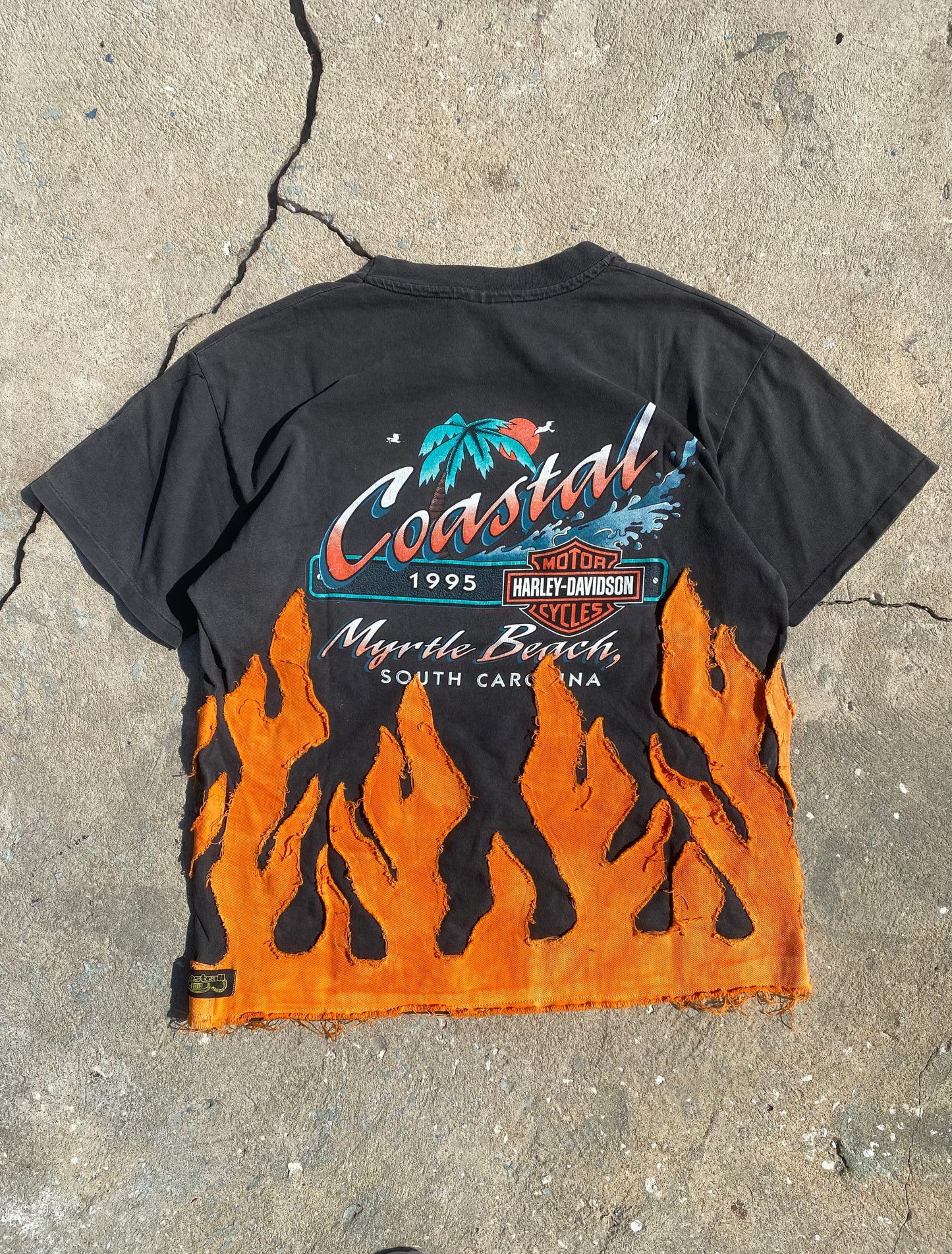 Vintage one world harley Davidson orange flame tee