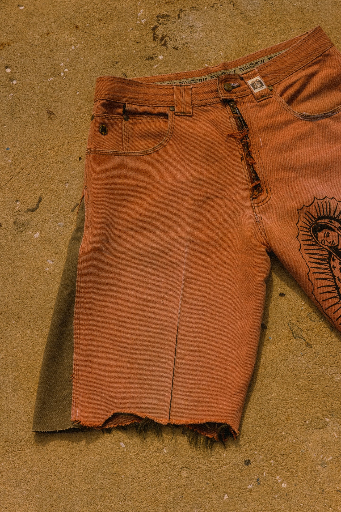 Pelle pelle altered shorts