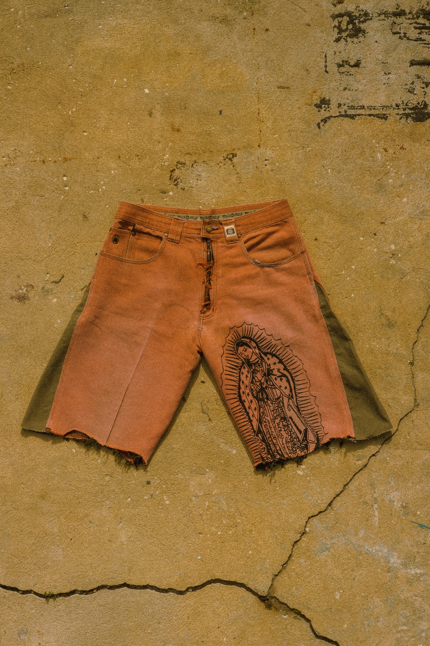 Pelle pelle altered shorts