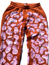 Load image into Gallery viewer, pink camo wavy swatpants