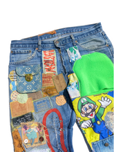 Load image into Gallery viewer, patched up jeans 03