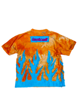 Load image into Gallery viewer, vtg car quest blue flame tee