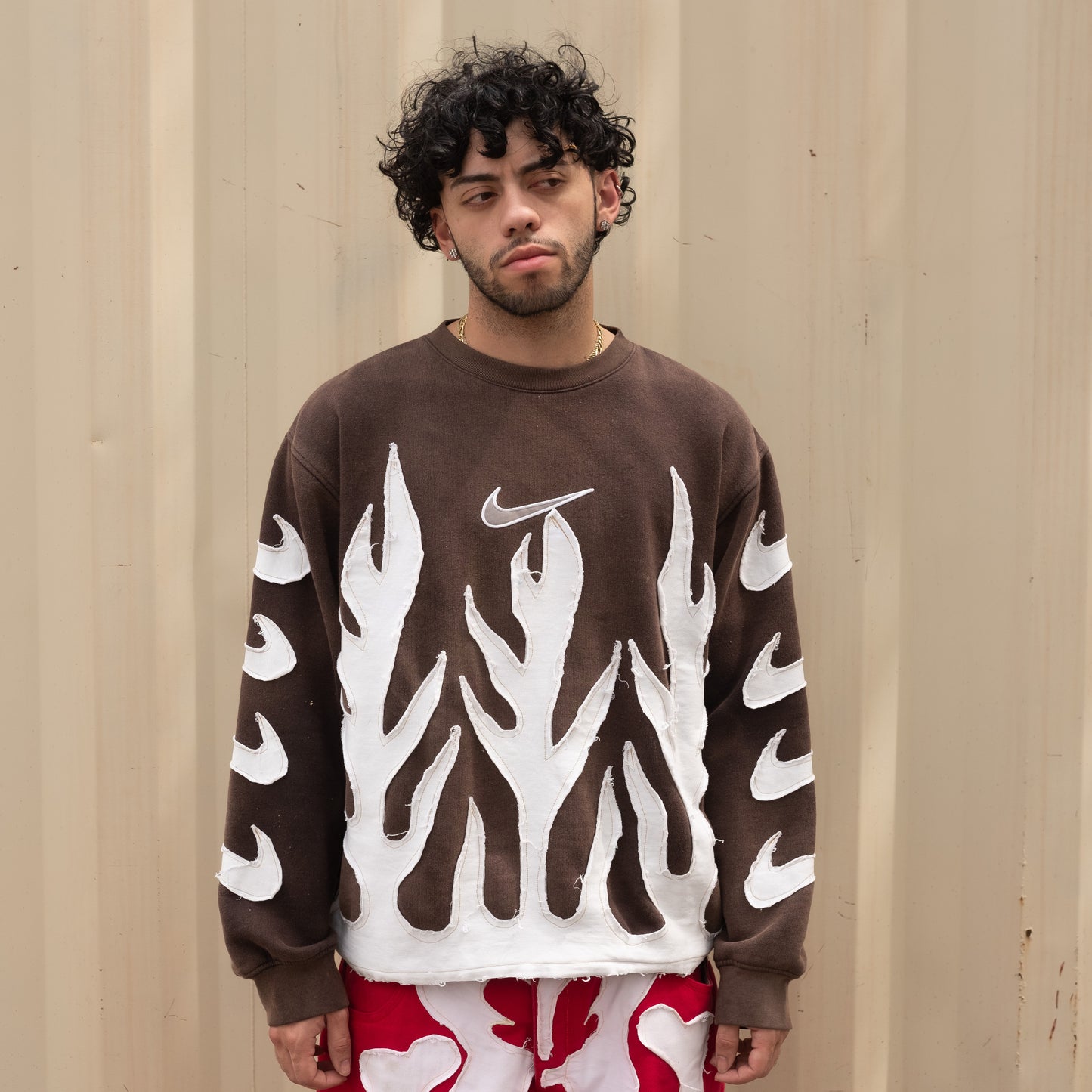 vtg sunfaded nike flame sweater