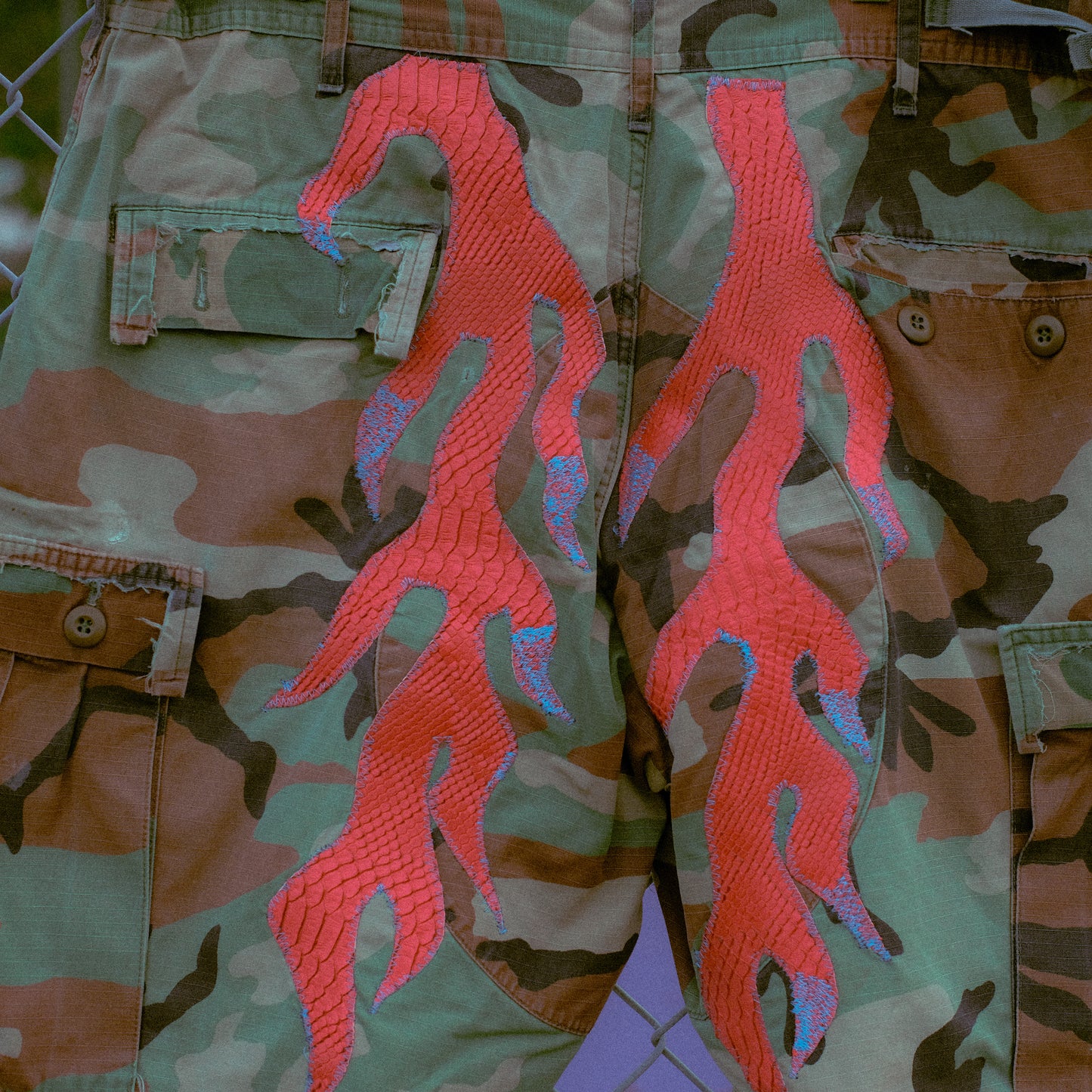 CARGO FLAME SHORTS